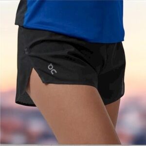 ON RUNNING Women's Active Wear Race Shorts Size MEDIUM